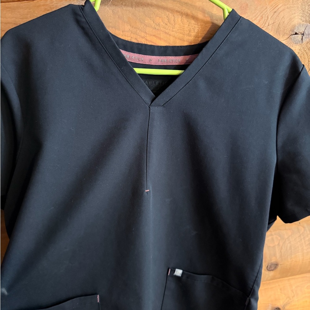 Black V-neck Scrub Top XL